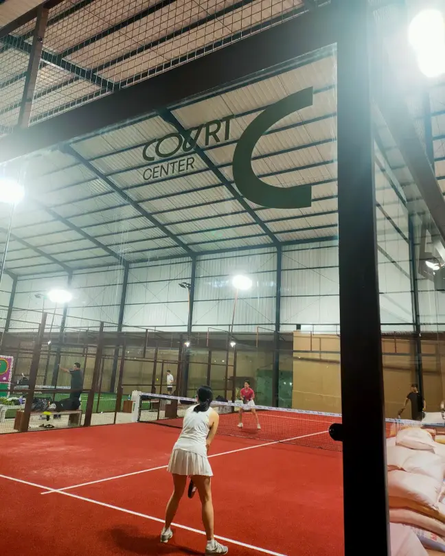 A player on the terracotta Court Center